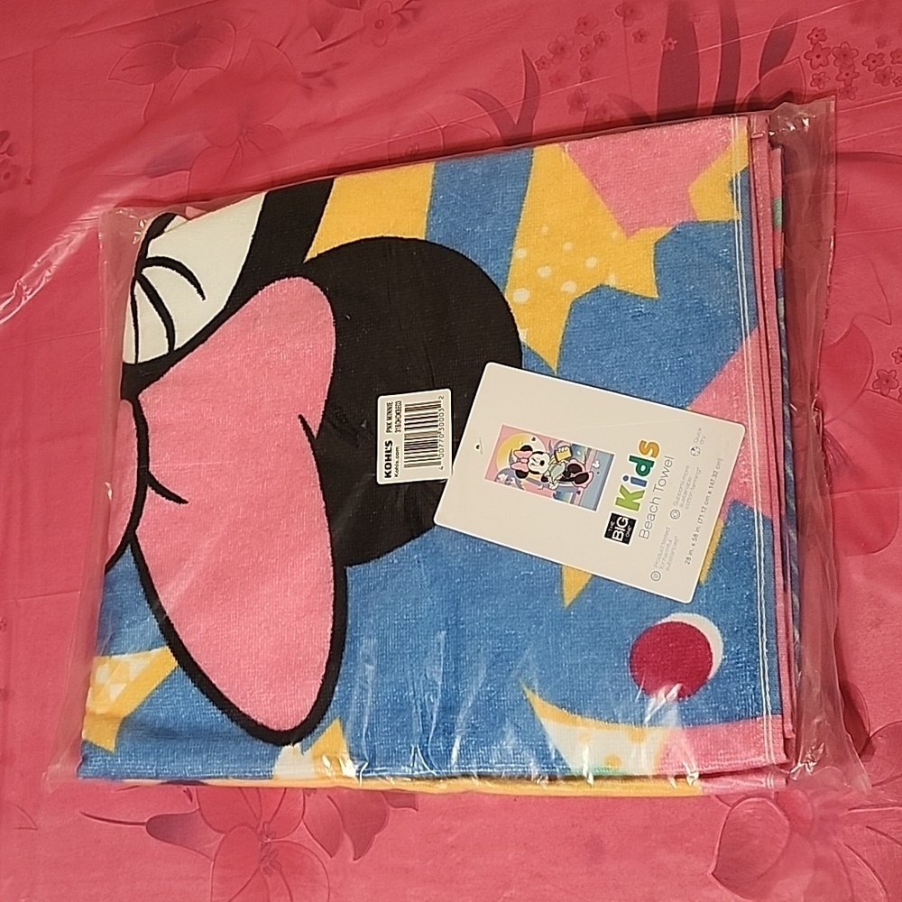 Kids beach towel pink minnie